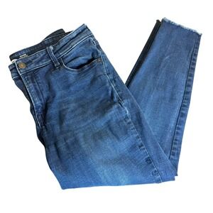 Old Navy Rockstar Super Skinny Jeans Womens Size 14 Dark Wash Denim Frayed Hem